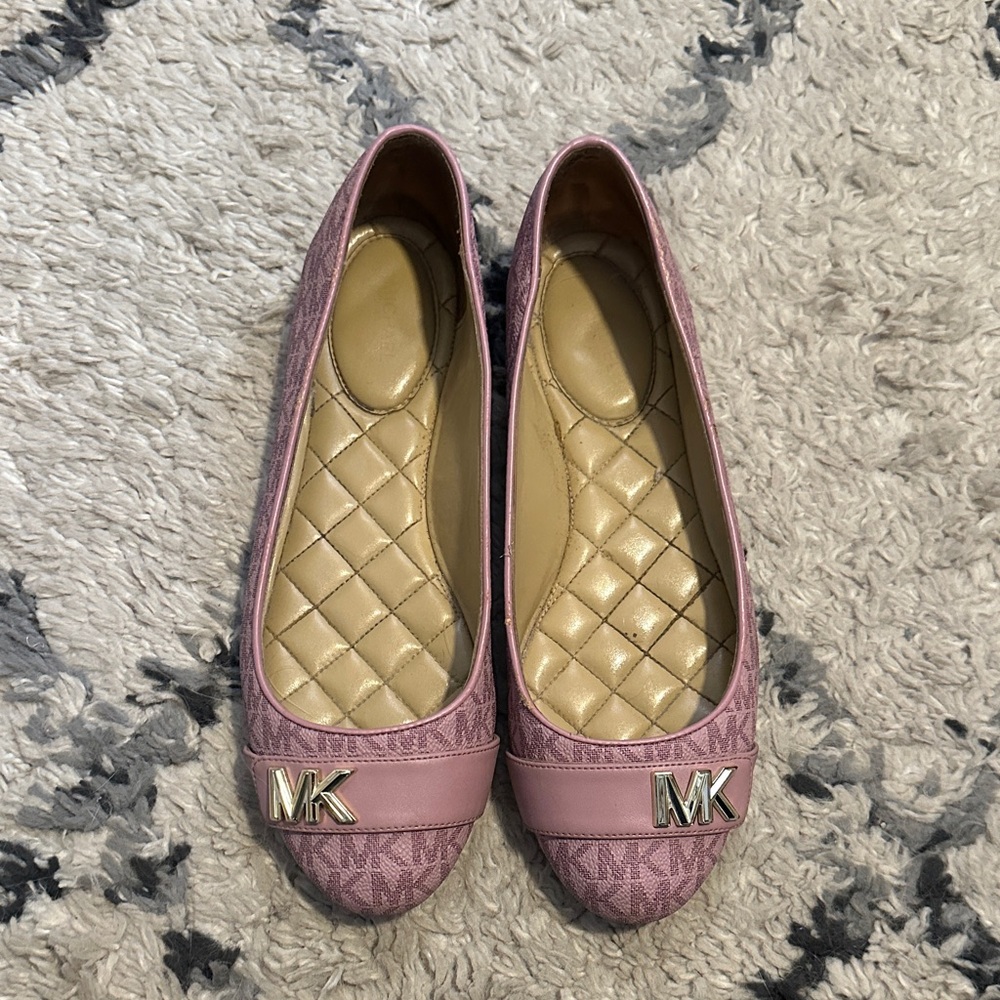 Michael Kors Mauve Logo Flats